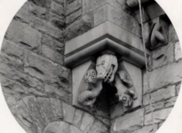 Gargoyle carved like an alligator