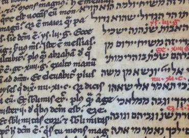 medieval manuscript with Latin and Hebrew side by side